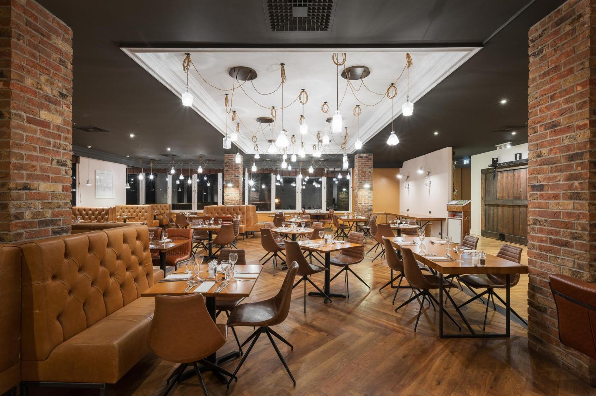 Holiday Inn Leeds Brighouse By Ihg Exterior foto