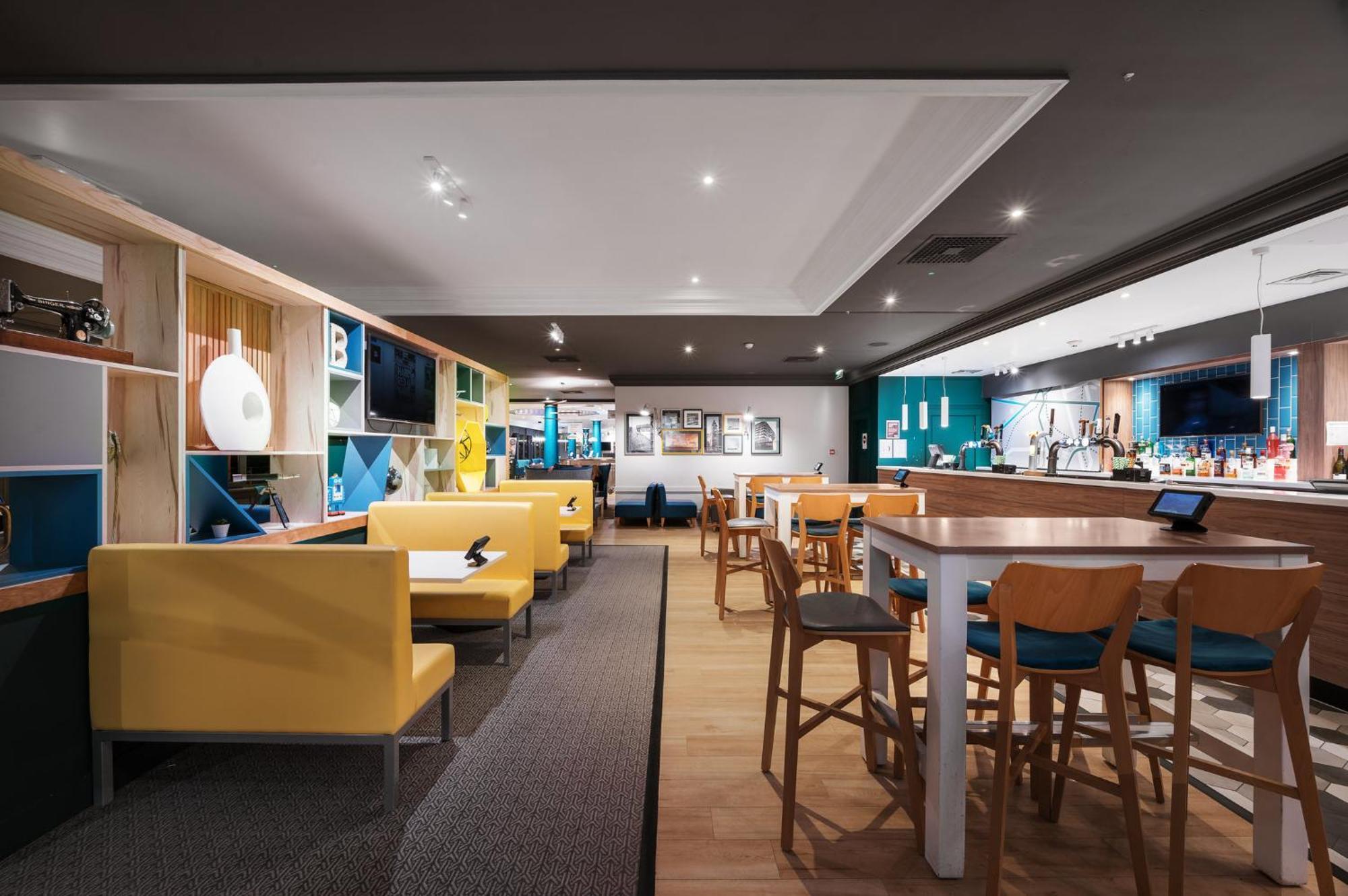 Holiday Inn Leeds Brighouse By Ihg Exterior foto