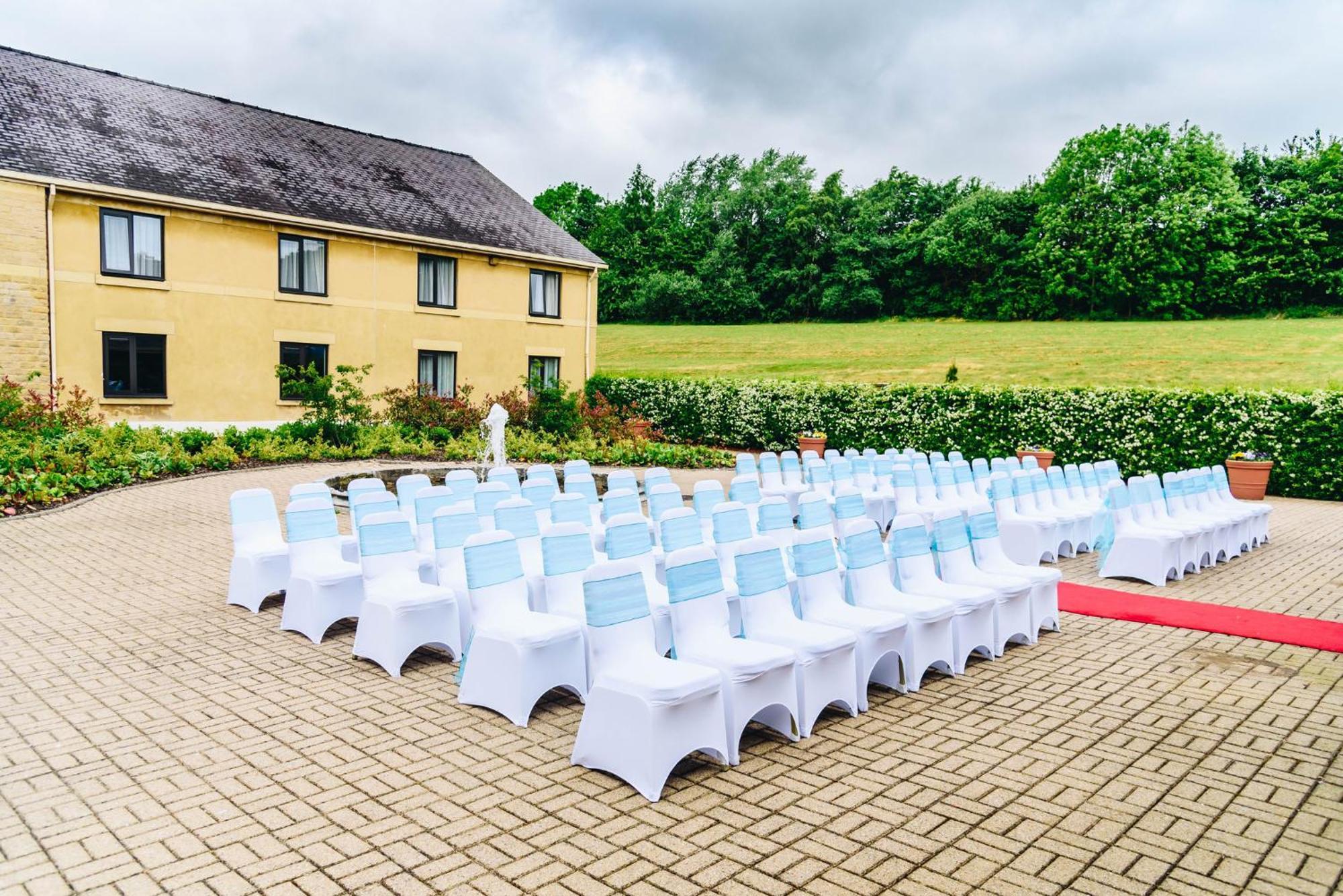 Holiday Inn Leeds Brighouse By Ihg Exterior foto